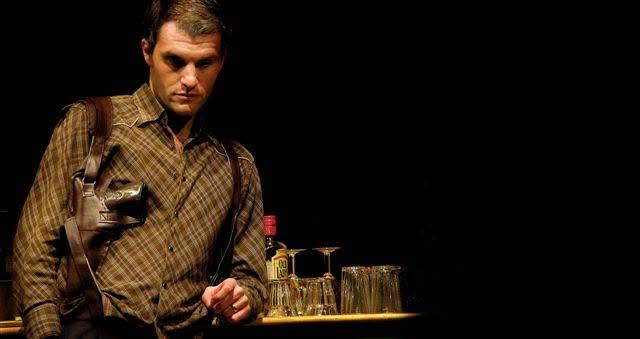 Bar Macbeth production photograph 8