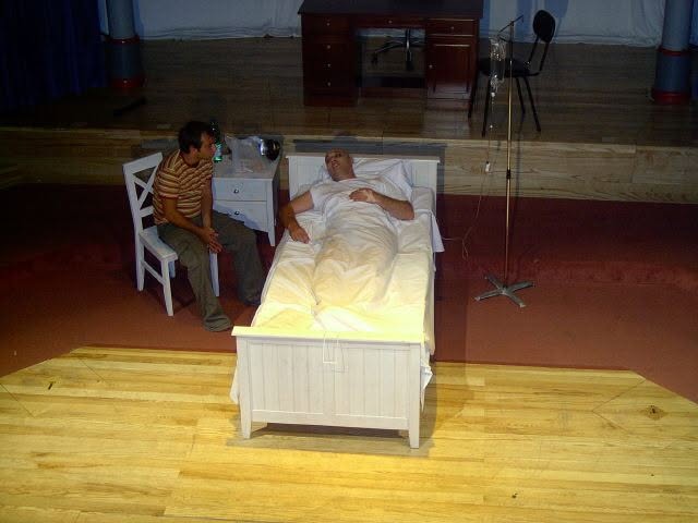 3 Ġimgħat production photograph 2