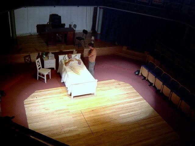 3 Ġimgħat production photograph 6